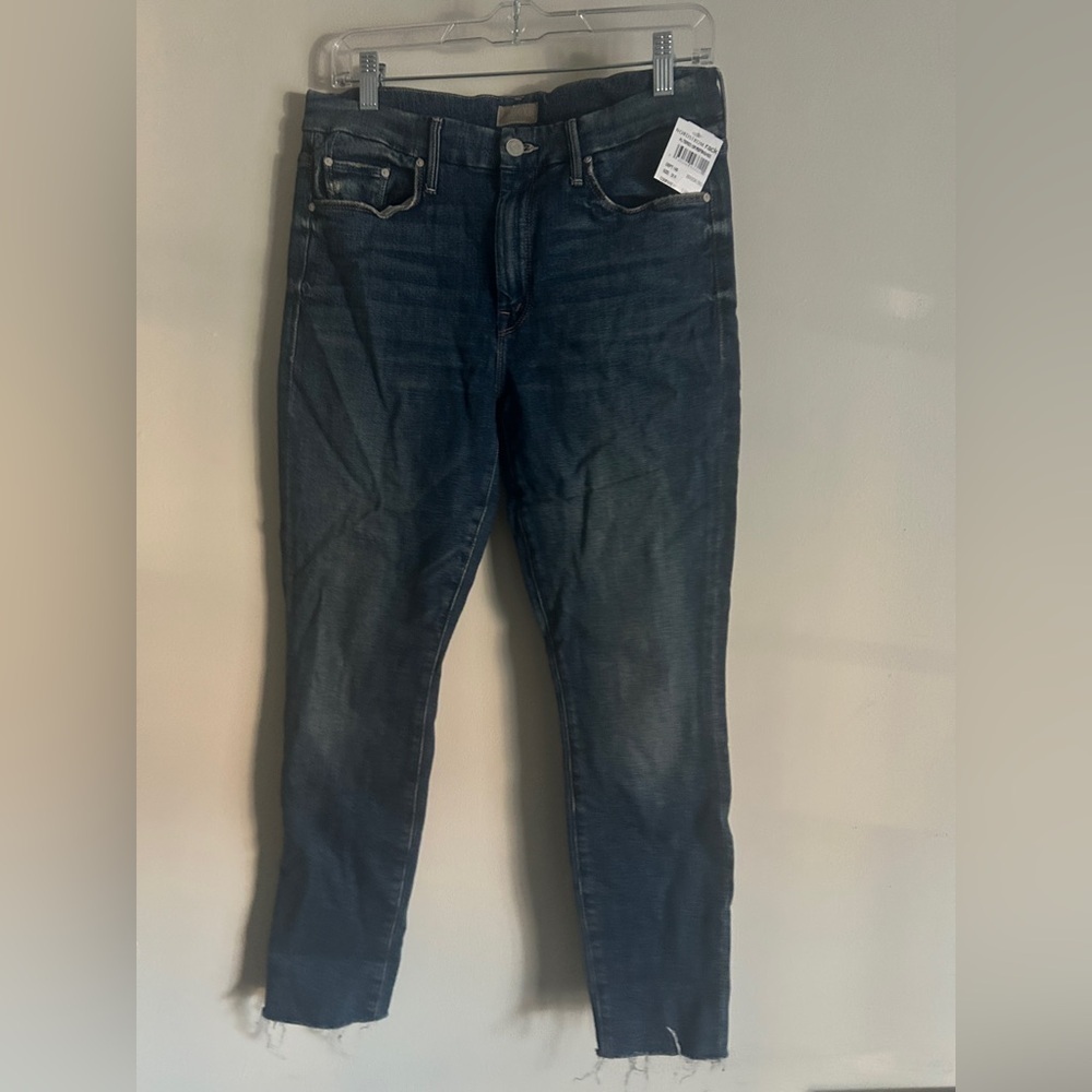MOTHER Denim The Looker Ankle Step Fray Jeans